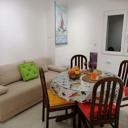 Apartment Marina Комижа Экстерьер фото