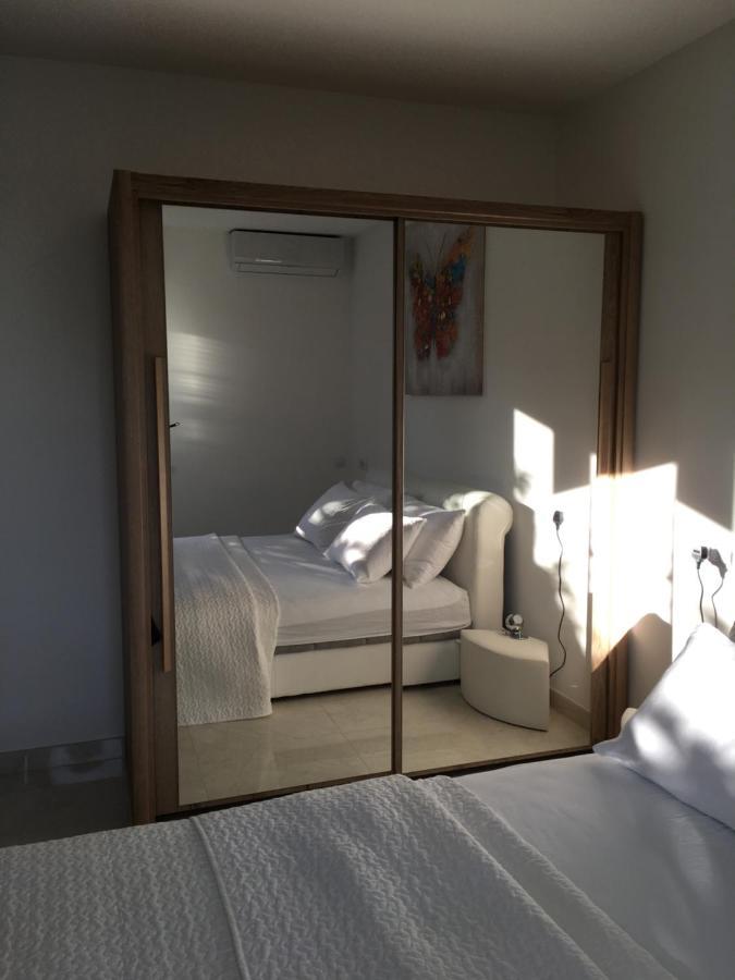 Apartment Marina Комижа Экстерьер фото
