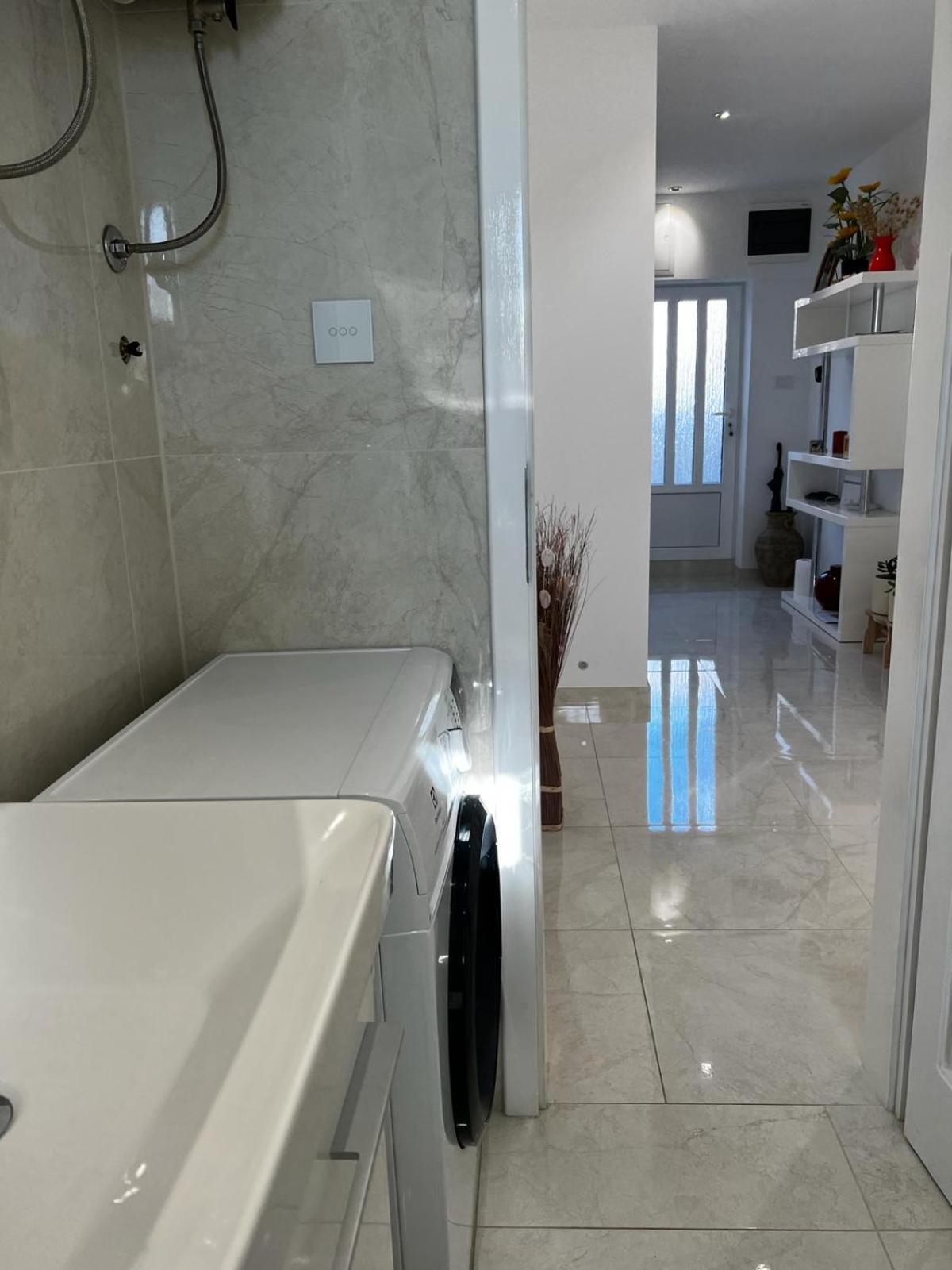 Apartment Marina Комижа Экстерьер фото
