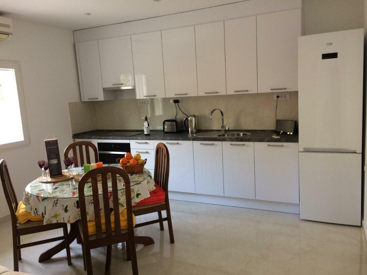 Apartment Marina Комижа Экстерьер фото