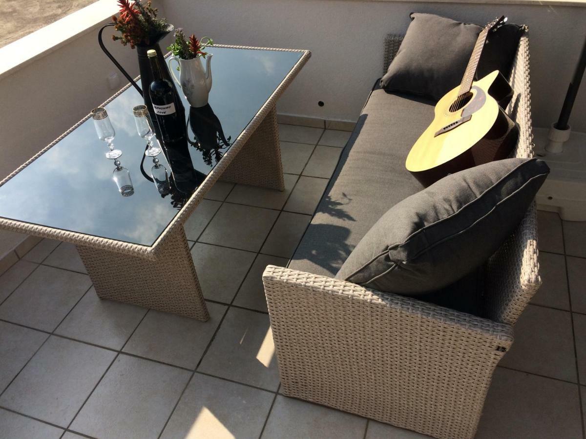 Apartment Marina Комижа Экстерьер фото
