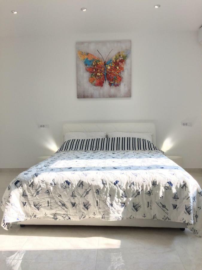 Apartment Marina Комижа Экстерьер фото