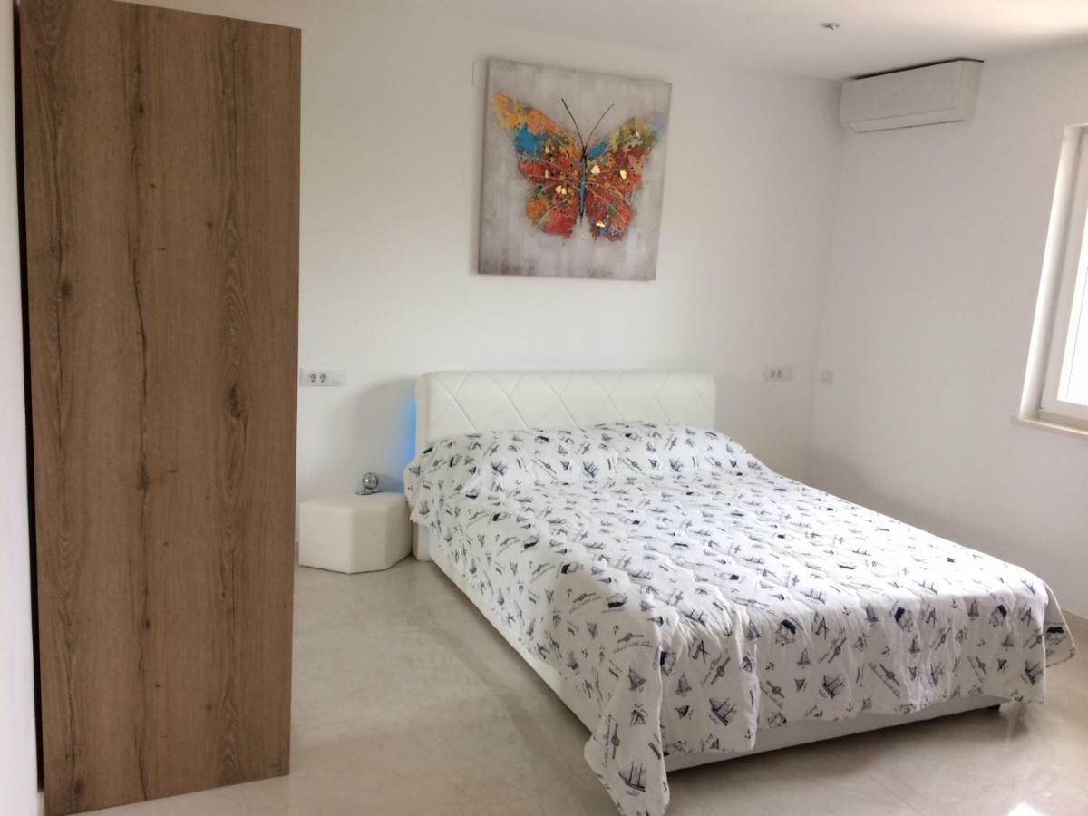 Apartment Marina Комижа Экстерьер фото