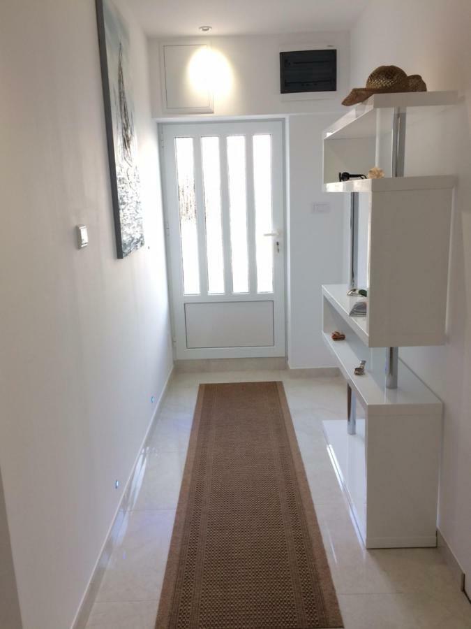 Apartment Marina Комижа Экстерьер фото